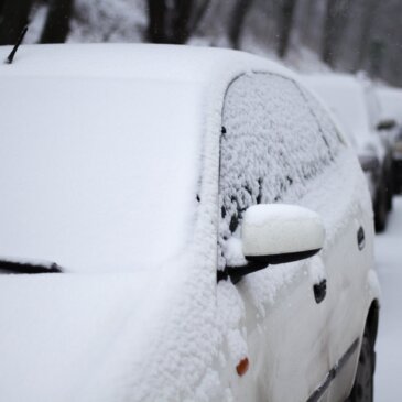 Hude zimske vremenske razmere prizadenejo milijone ljudi v Združenih državah Amerike
