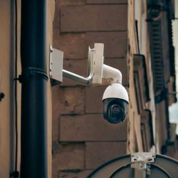 Airbnb uvaja prepoved notranjih varnostnih kamer
